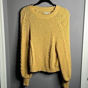 American Eagle Mustard Yellow Long Sleeve Sweater Size Medium